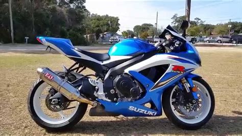 I am selling the used 2009 suzuki gsxr 600 because this high performance motorcycle is too large for my skill level and i'm afraid i will wreck. 2009 Suzuki GSX-R 600 - YouTube