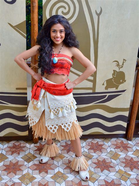 The diy heart of te fiti glows super bright if you charge it up. Best 25+ Moana cosplay ideas on Pinterest | Moana costume diy, Moana halloween costume and Moana