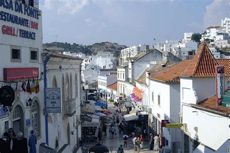 The algarve is the southernmost region of continental portugal. Algarve: nejkrásnější pláže na konci Evropy - iDNES.cz