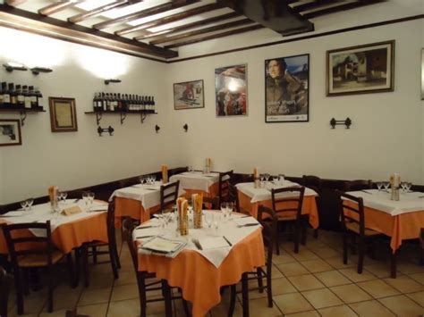 Tortellini, lasagne, carrello dei bolliti e crescentine si gustano cucina tradizionale bolognese: Dove mangiare a Bologna - Trattorie tipiche