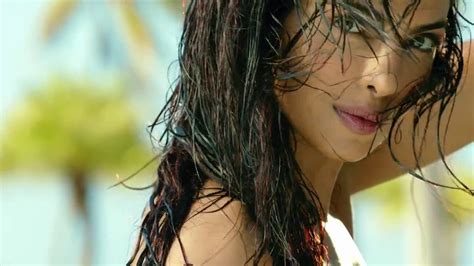 Hq Dvd Captures Of Indian Actress Priyanka Chopra Exposing In Bikini For Exotic 101 200
