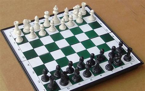 Travel Magnetic Chess Set With Folding Magnetic Board 3810a 230mm