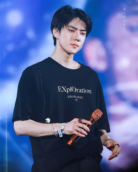See more ideas about sehun, exo sehun, exo. EXO's Sehun Transformed Into Kai's Fansite Manager With A Little Help From A Fan's Phone - Koreaboo