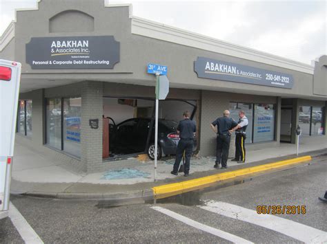 Car crashes into Vernon business | iNFOnews | Thompson-Okanagan's News