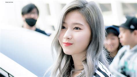 @quinveil, taken with an unknown camera 10/29 2019 the picture taken with. Twice Sana Wallpaper 1920X1080 - Sana S Wallpaper Twice ...