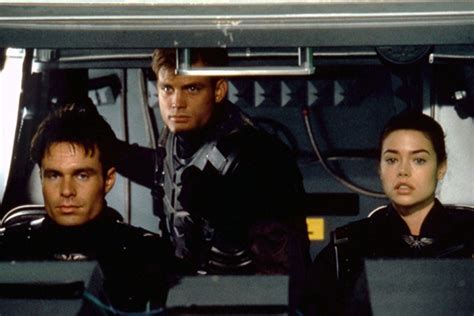 Starship Troopers Le Film Culte Va Avoir Droit Un Reboot