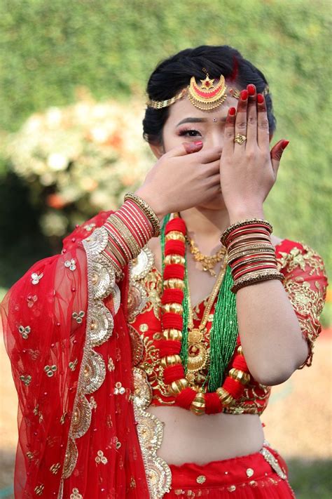 Limbu Wedding Dress Dharan Bridal Poses Wedding Dresses Fashion