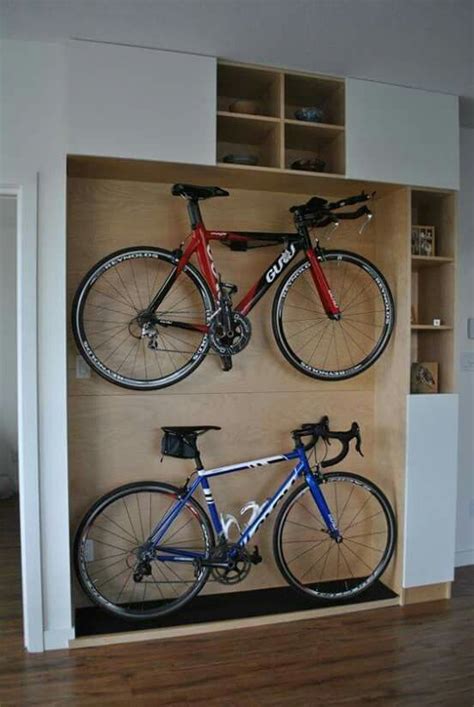 Ordered a 26 gt performer online and it arrived today. Great Bike storage ideas. Bike closet. | Opberg fietsen ...