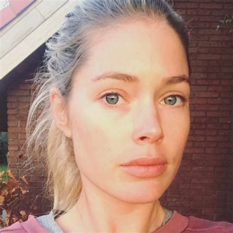 10 Celebrities Without Makeup Prove They Look No Better
