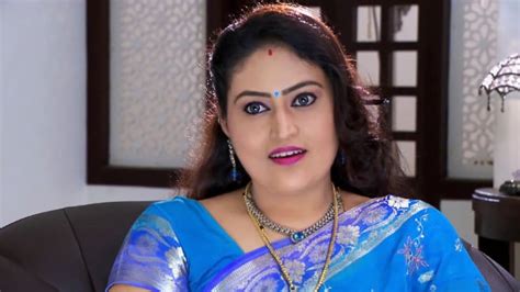Neelakkuyil Watch Episode 29 Radhamani Humiliates Adithya On