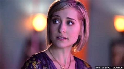 Smallville Actress Allison Mack Arrested For Alleged Role In Sex Trafficking Case