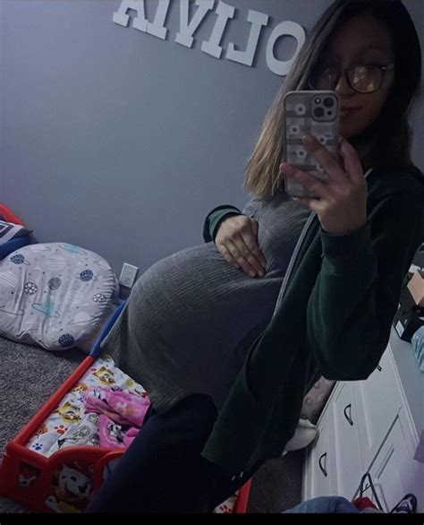 preggo and boobs lover cyberozzy