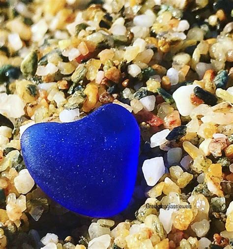 Pin By Susan Rufener On Sea Glass Sea Glass Jewelry Pebble Art Glass Rocks