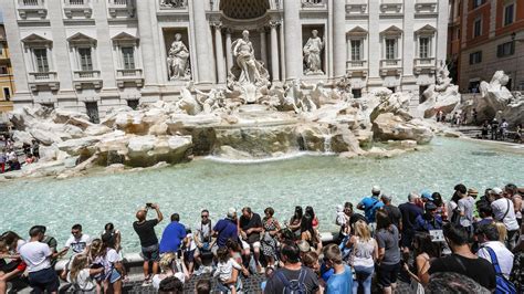 Rome City And Church In Row Over Trevi Fountain Coins