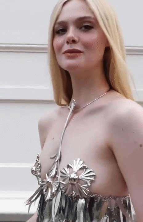 elle fanning faradenza