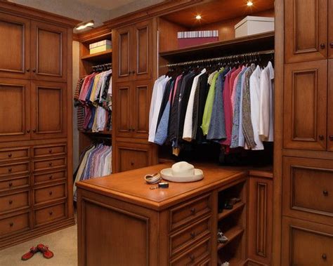 In case it might be helpful to someone out there wanting to take a leap but not sure where to start. Pin by Anthony Carloni on Master Closet Ideas | Custom ...
