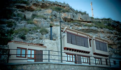 Casas del herrero casas rurales en alcalá del júcar, se. La bodeguilla de Alcala del Jucar en Alcalá del Júcar ...
