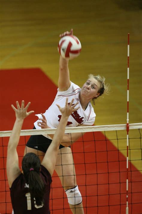 Former Volleyball Star Hannah Werth Takes Coach Reins At Lincoln Land