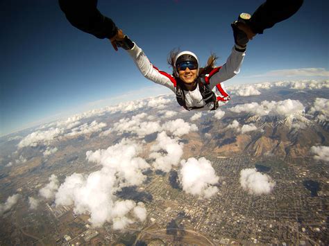 Skydiving Backgrounds Pictures Images