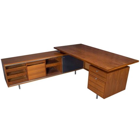 Executive L Shaped Desk Unit By George Nelson For Herman Miller L