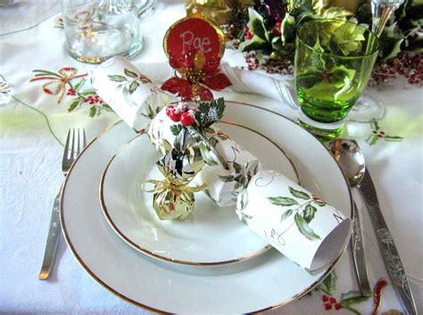 A placemat, cutlery (fork, knife, and spoon), a dinner plate, a water glass, and a napkin. Christmas Lunch table Setting | Rachael Mermaid Queen | Flickr