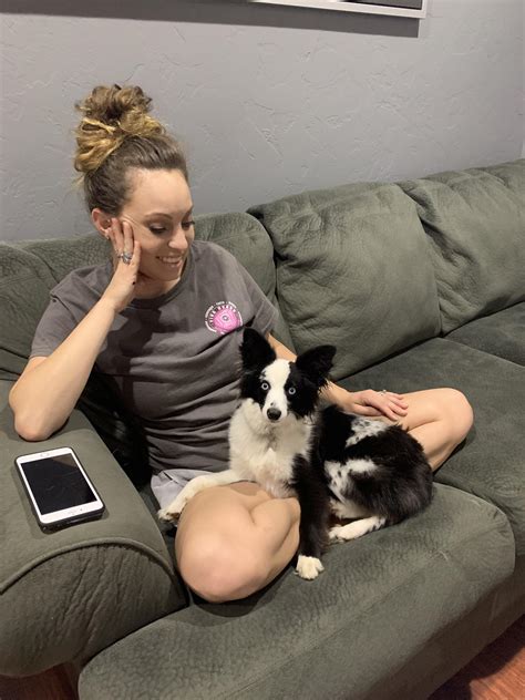 Dog sitting my brothers dog. He warmed right up. : r/aww