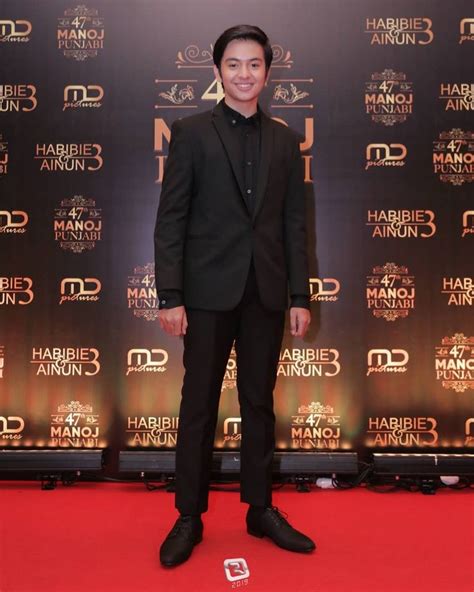 Kebersamaan angga aldi yunanda dan adhisty zara jkt48 di proyek film dua garis birusilahkan repost/reupload bagi yang mau, jangan lupa cantumkan creditnya ya. Biodata Angga Aldi Yunanda, Biografi, Profil Lengkap ...