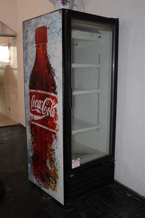 Geladeira Expositora Coca Cola Frost Free C Porta Metalfrio