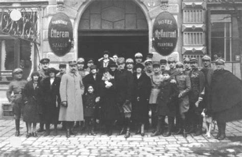 Tóth imre történész, múzeumigazgató (soproni múzeum) a felvételt készítette: Így lett Sopron a leghűségesebb város » Múlt-kor ...