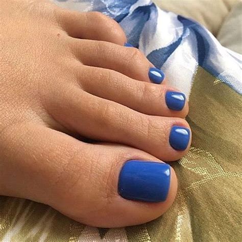 Amazing Toe Nails Ideas This Fall Winter Toe Nail Color Blue Toe Nails Pedicure Colors