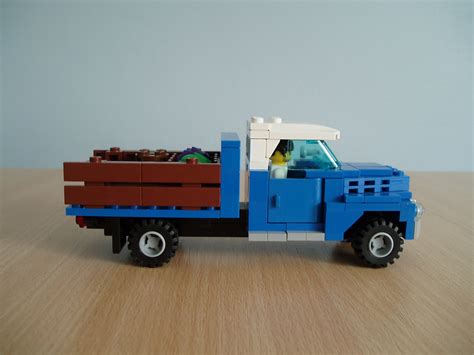 Farm Truck 2 Most Lego Trucks Currently Are Six Studs Wi Flickr