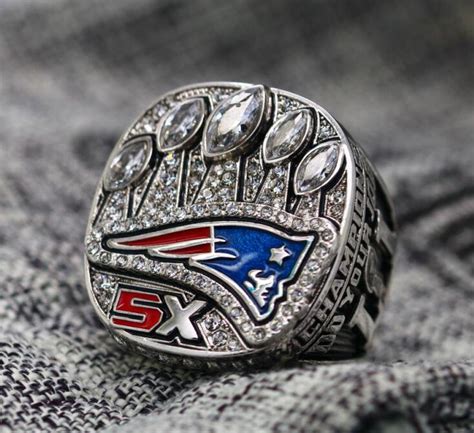 A tom brady rookie card sold for a record $1.32 million on thursday as the card marketplace continues to rise in interest and value. 2016 2017 New England Patriots NFL championship ring 14S ...