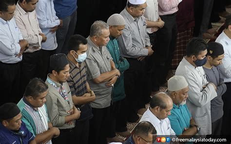 Jadual waktu berbuka & imsak 2020 negeri sarawak. Sarawak benar solat jemaah di masjid, surau, bersyarat ...