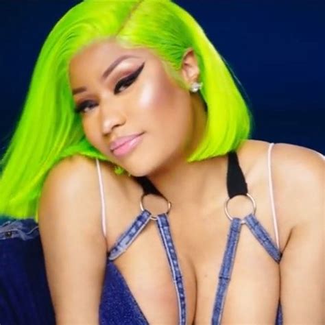 Nicki Minaj 💎👸🏽 On Instagram “barbie Dreams Video Out Now 😍💥 Nickiminaj Nickiminaj Nic