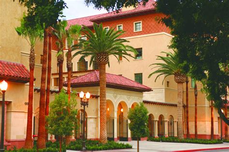 Usc School Of Cinematic Arts Is A “california Style” Cast In Place Building
