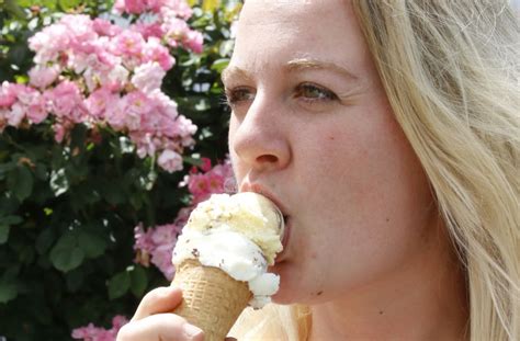 Verwenden wir die oben genannten präpositionen temporal (wann?), folgt immer der dativ. Fellbacher wünschen anderes Wetter: Wann wird es endlich ...