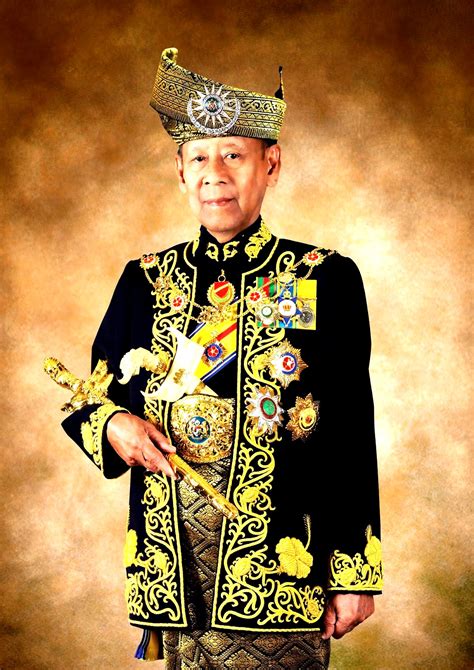 Agongkita istiadat pertabalan seri paduka baginda yang dipertuan agong ke xvi. Payung Mahkota Dirgahayu Raja Melayu: Merafak Sembah Ulang ...