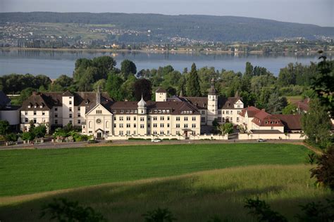Read hotel reviews and choose the best hotel deal for your stay. Province Baden-Württemberg - SCSC Ingenbohl
