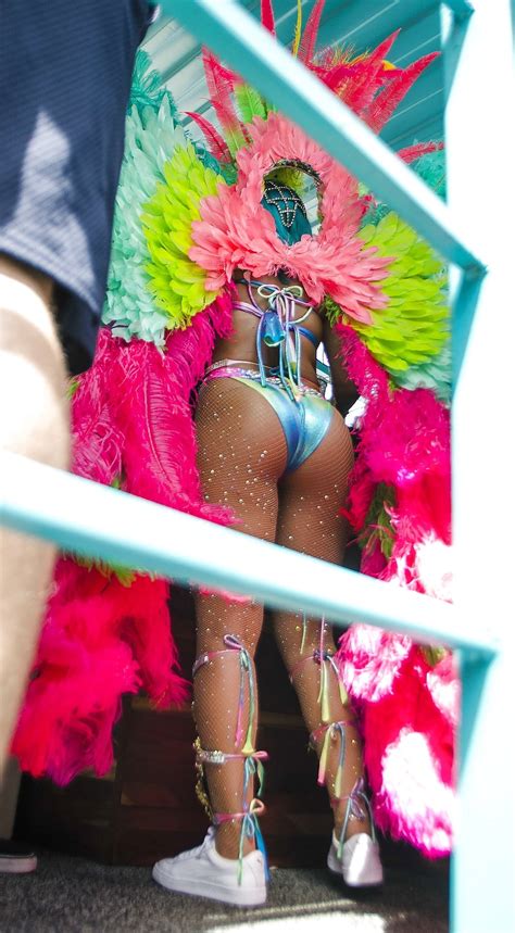 Rihanna 2017 Barbados Carnival Amazing Thick Ass Tits Photo 2