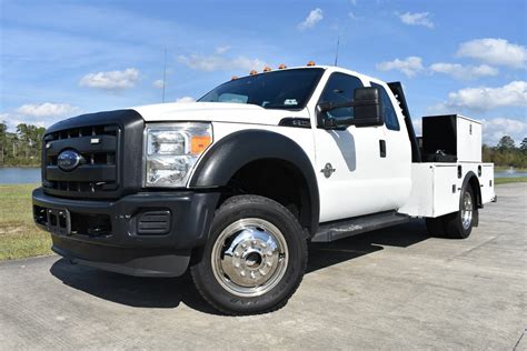 2012 Ford Super Duty F 550 Drw Chassis Cab Xl 163700 Miles White Pickup