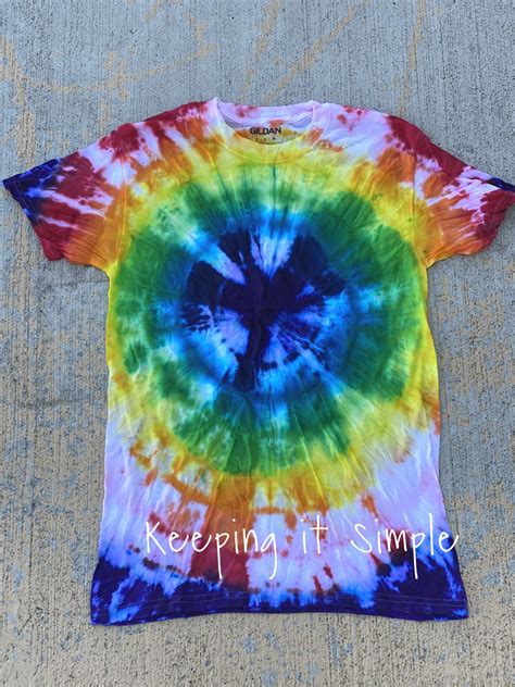 Tips And Tricks On How To Tie Dye Shirts Keeping It Simple