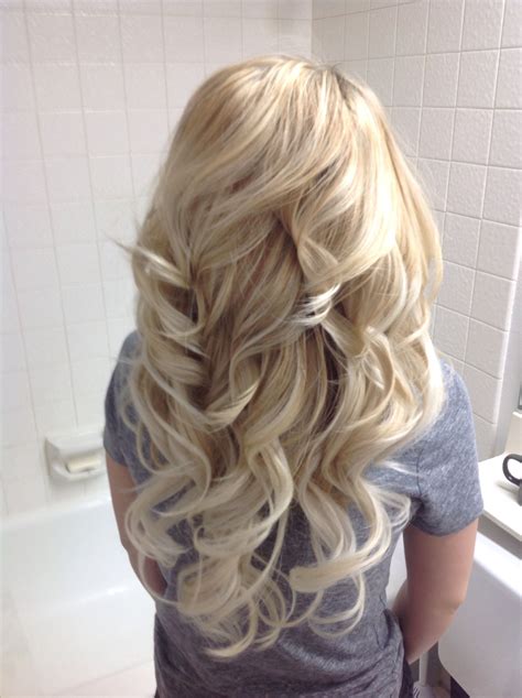 Blonde With Loose Curls Curled Blonde Hair Curls For Long Hair Blonde
