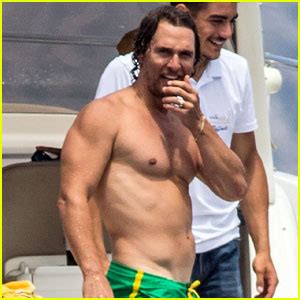 Matthew Mcconaughey Bares Ripped Body While Shirtless In Italy Matthew Mcconaughey Shirtless