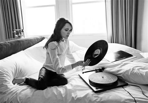 1920x1343 Women Actress Brunette Long Hair Sitting Ellen Page In Bed Barefoot Monochrome Blouses