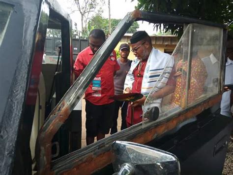 Mazi nnamdi kanu's powerful live broadcast on this day the 10th of january 2021. Nnamdi Kanu Drives A Combatant Car Manufactured By An Igbo ...