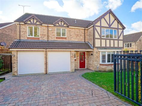 4 Bed Detached House For Sale In The Dell Sunnyside Rotherham South