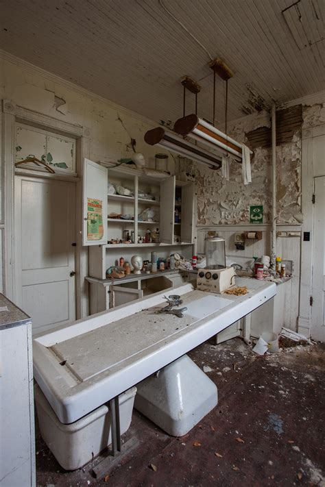 An Embalming Room Inside An Abandoned Funeral Home Oc3500x1500 R