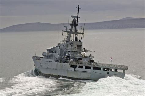 Desativado Na Royal Navy Navio Patrulha Hms Clyde Deve Ingressar Na