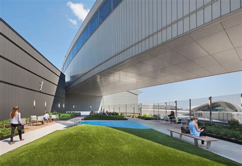 Jetblue Opens T5 Rooftop At Jfk The Luxonomist