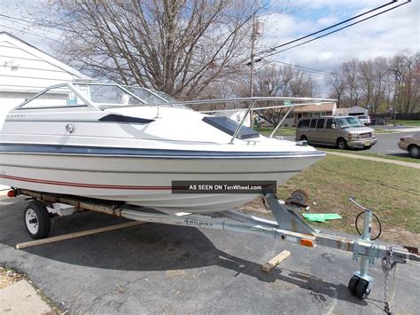 The hull is in good shape for being 30 years old, no leaks. 1986 Bayliner Capri Cuddy Cabin